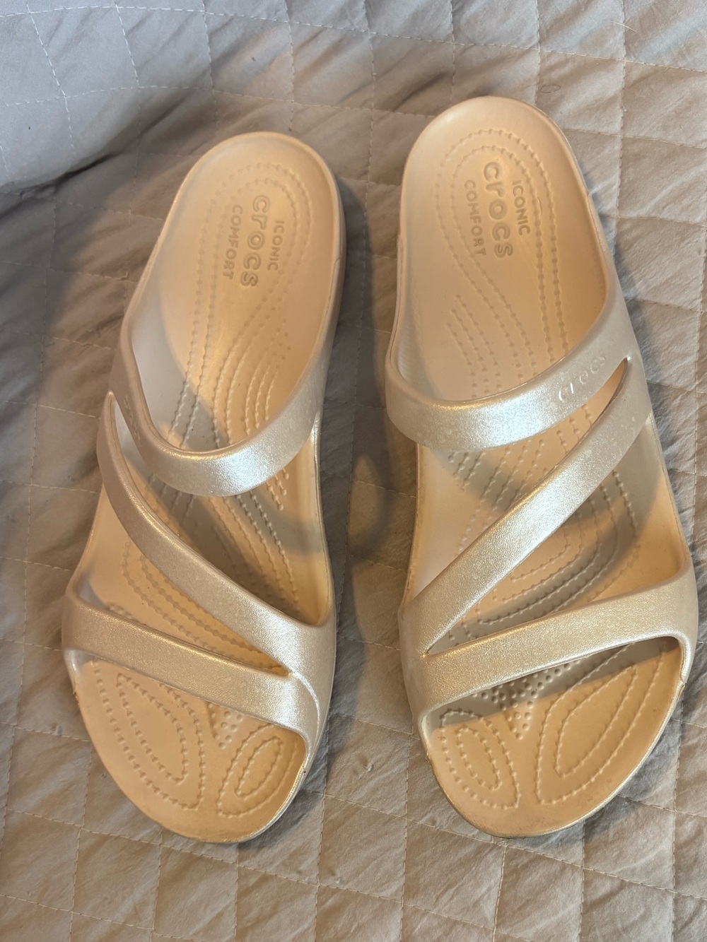 CROCS Women's Metallic Pearl Slide Sandals - Light pink Kandee size 10